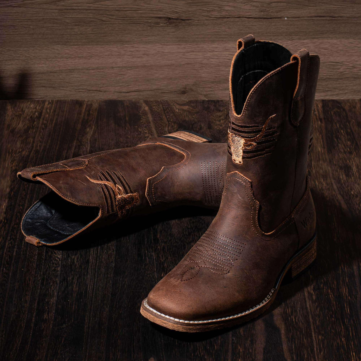 Cowboy Boots Wide Square Toe Slip Resist P889